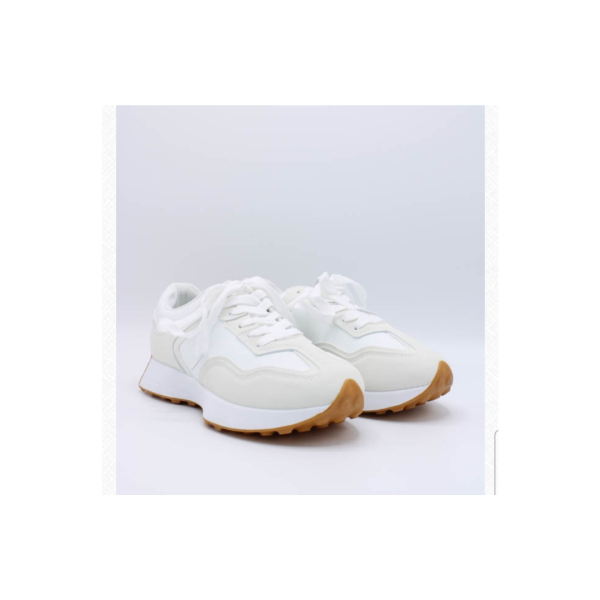 sneaker wit